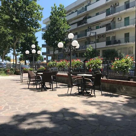 Hotel Darsena Cesenatico Zewnętrze zdjęcie